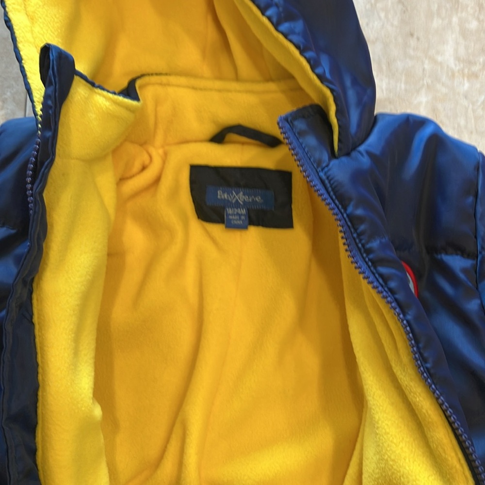 Snowsuit - Picture 2 of 4